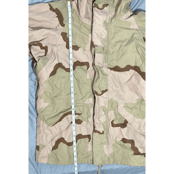 US Army DCU Desert Camo Cold Weather Parka - Medium Regular - 8415-01-470-1953 - Picture 7 of 7